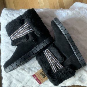Muk Luks Comfy Boots New